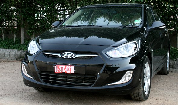 Black Hyundai Verna