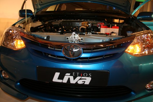 etios liva toy car