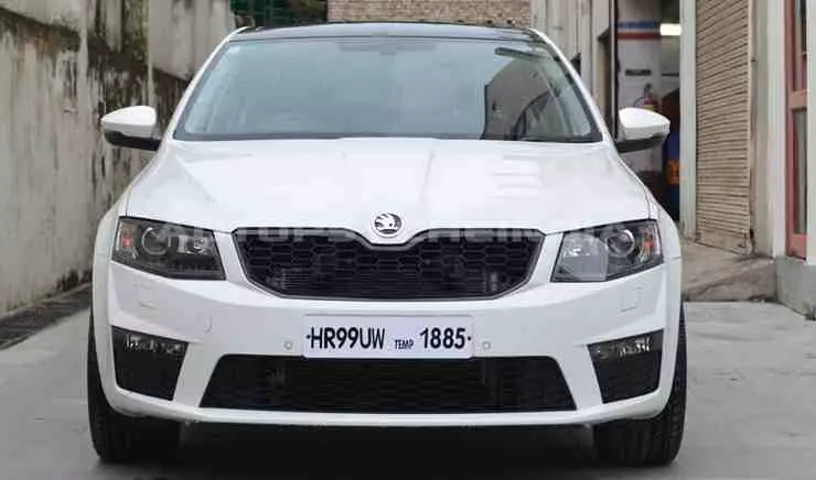 Fast & hot Skoda Octavias in India