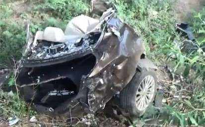 Maruti Ciaz splits into two after an accident in Madurai