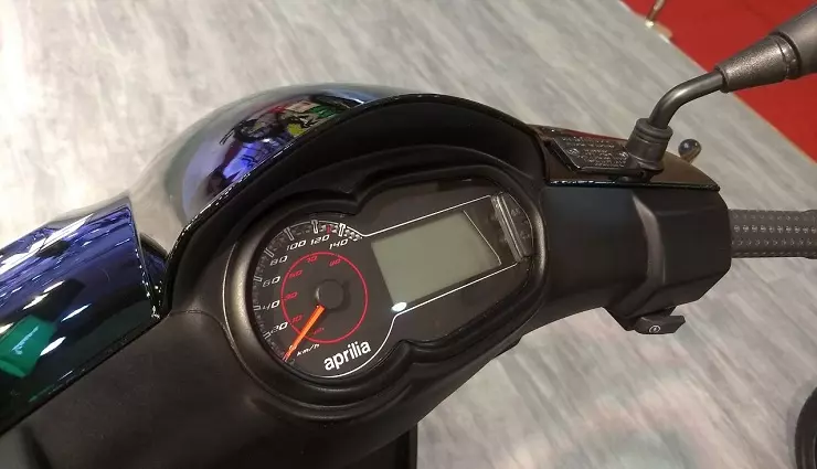 Piaggio India's Aprilia SR125 automatic scooter launched at Auto Expo ...