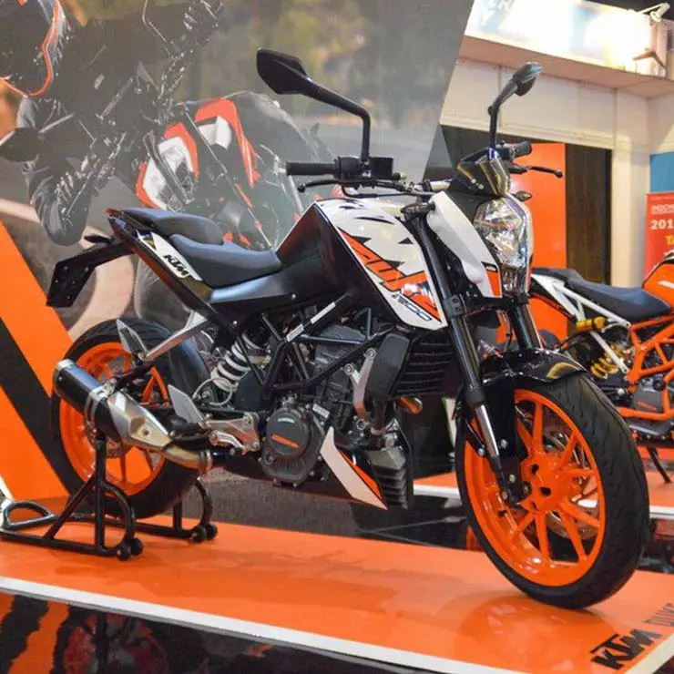 2018 KTM Duke 200 with upgrades revealed through new images