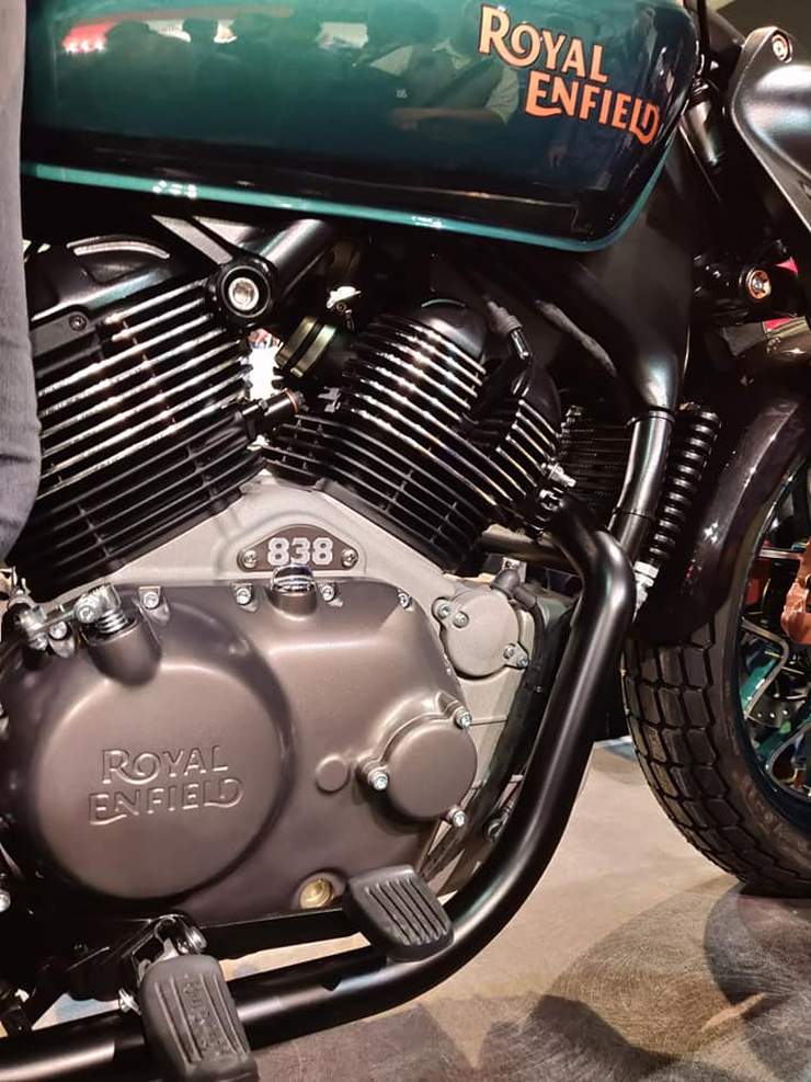 Royal enfield deals bobber 838 price