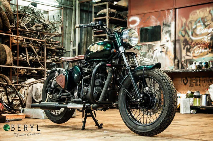 Royal Enfield Classic 500 Modified Into An Elegant Bobber Called The Beryl