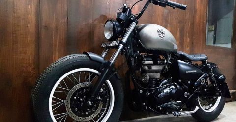 Royal Enfield Classic 350 retro motorcycle beautifully transformed into ...