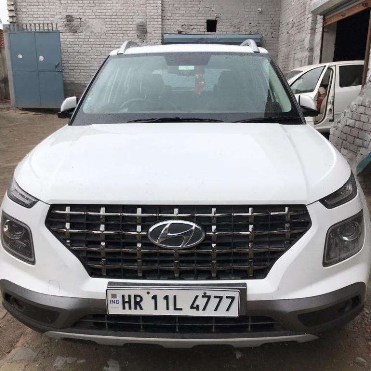 Almost-new used Hyundai Venue sub-4m compact SUVs for sale: CHEAPER ...