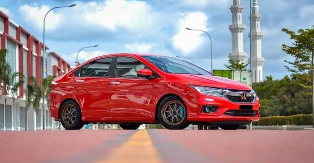 Honda City Hybrid low rider: Modified sedan looks gorgeous