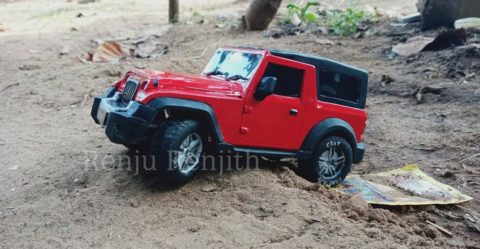 miniature mahindra thar