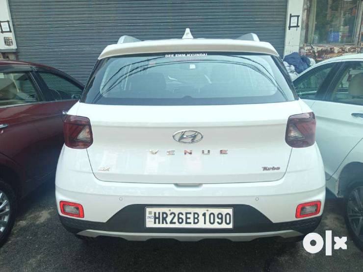 Used Hyundai Venue Dct Automatic For Sale: Less-used, No Waiting Period