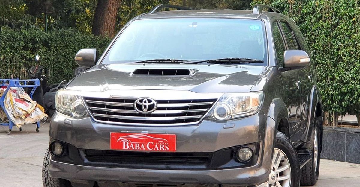 3 used, luxurious diesel automatic 7 seat SUVs from under 5 lakh