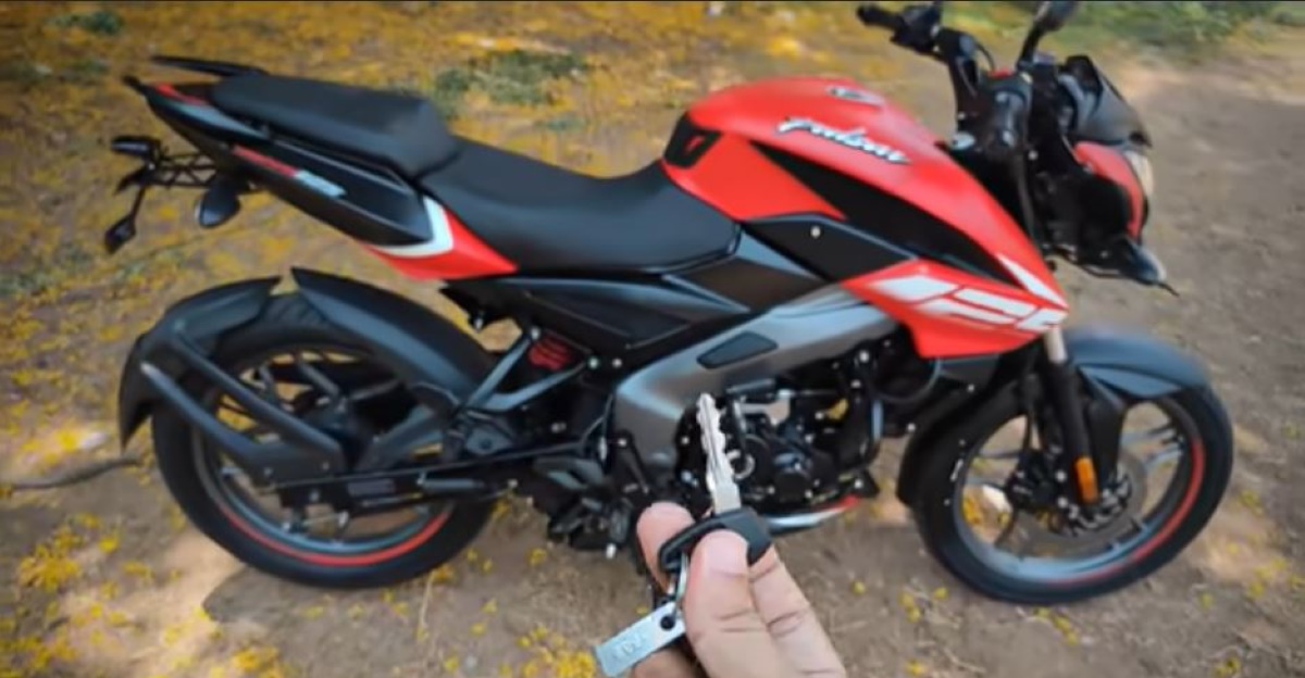 All New Bajaj Pulsar Ns125 First Walkaround Video Of The New Motorcycle
