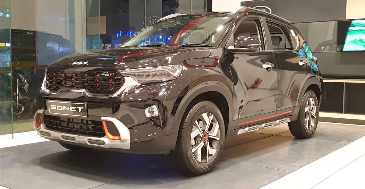 Kia Sonet First Anniversary Edition SUV on video