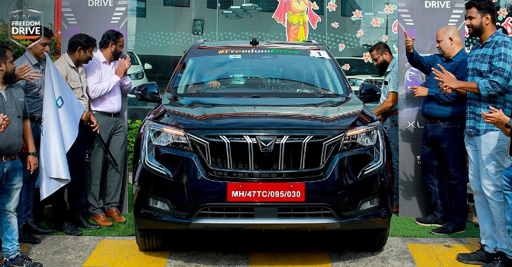 Mahindra yet to deliver 78,000 units of XUV700; Gets 10,000 bookings every month