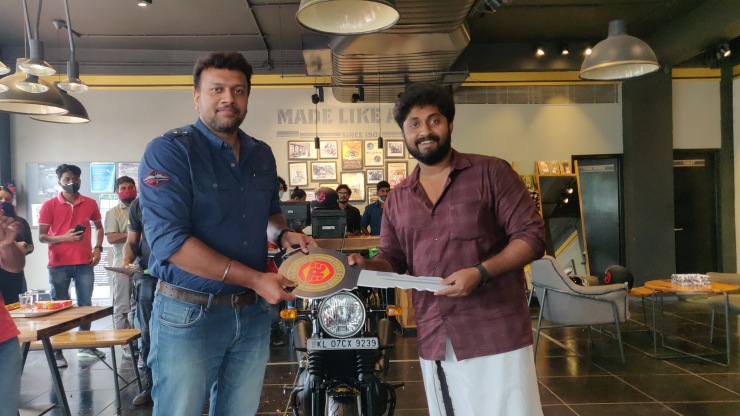 Royal Enfield Limited Edition 650 Twins: Navy Officer, Actor & Shooter take delivery