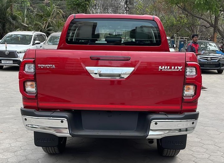 Toyota Hilux spotted at dealership yard ahead of launch