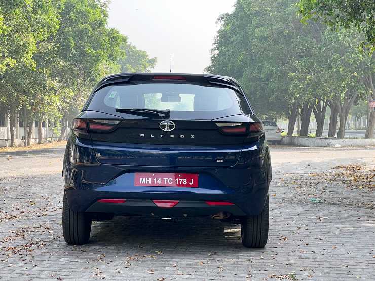 Best Tata Altroz Variant Under Rs 8 Lakh for First-Time Car Buyers: Expert Analysis & Recommendations
