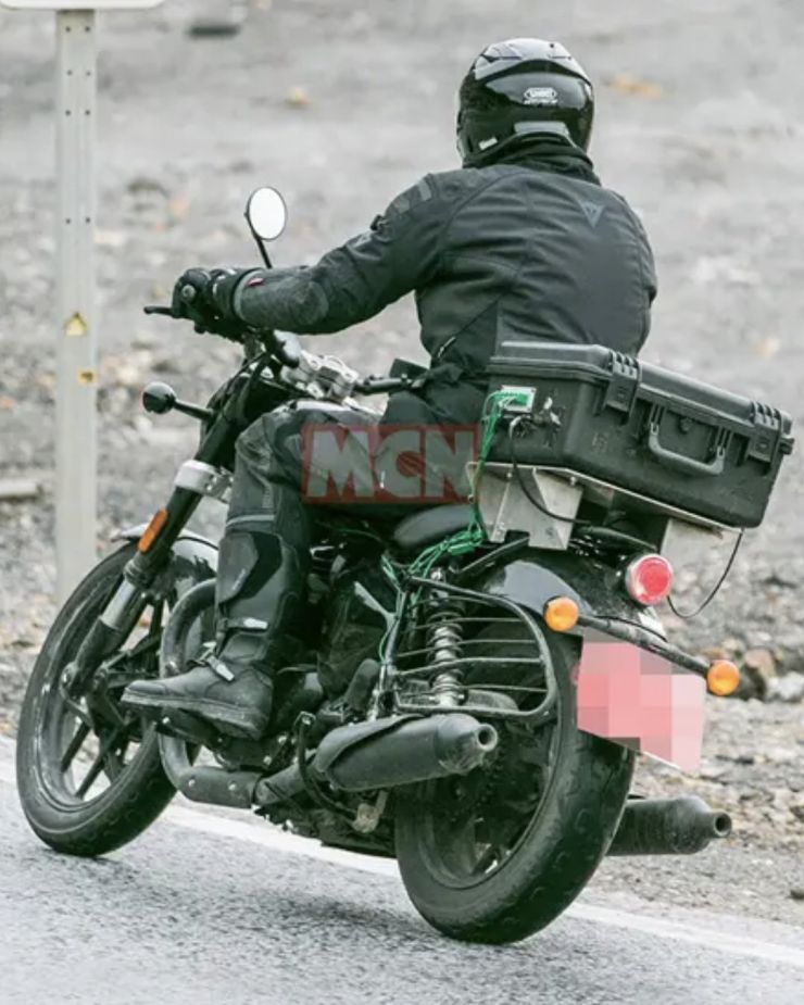 Royal Enfield Shotgun 650 motorcycle: Almost production-ready version spotted testing