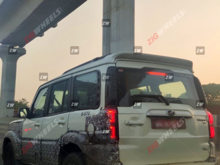 Mahindra Scorpio Classic to launch soon; Spotted testing on the roads