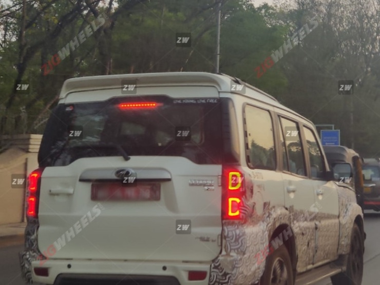 Mahindra Scorpio Classic to launch soon; Spotted testing on the roads