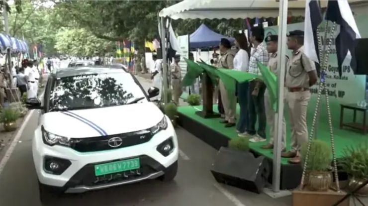 Kolkata Police adds 17 Tata Nexon Electric SUVs to their fleet