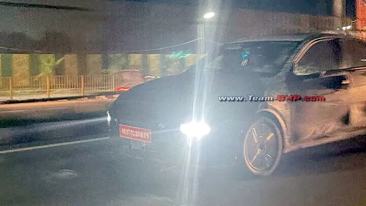 Hyundai Verna facelift spied in India | Cartoq