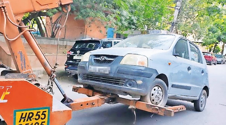 Delhi High Court to Govt: Release seized 15 year-old cars after undertaking from owners