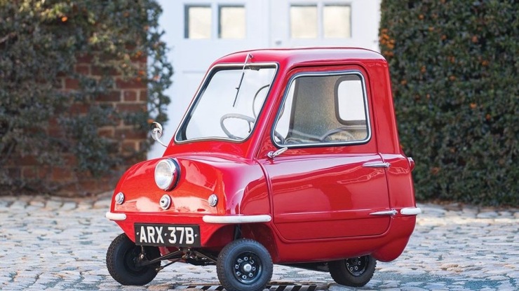 16 of the wierdest cars to ever exist