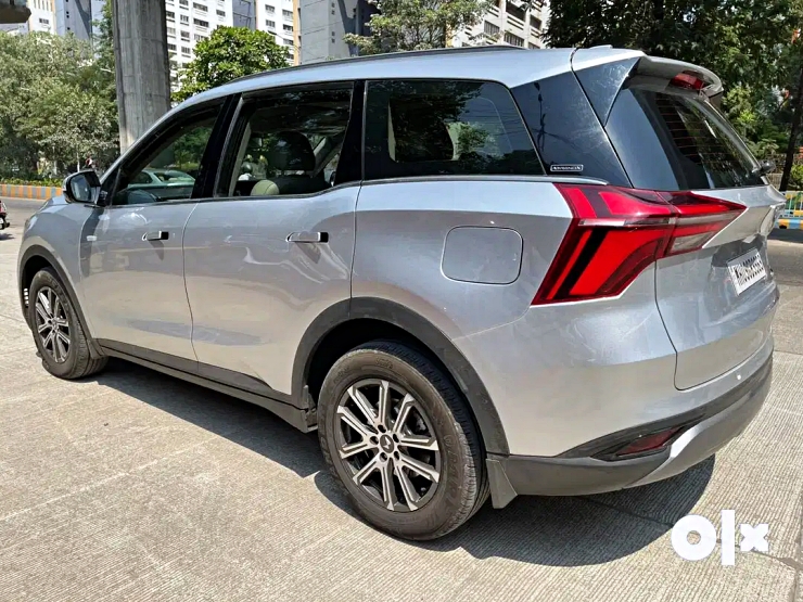 Low running Mahindra XUV700s for much cheaper than new