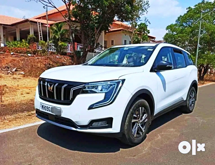 Low running Mahindra XUV700s for much cheaper than new