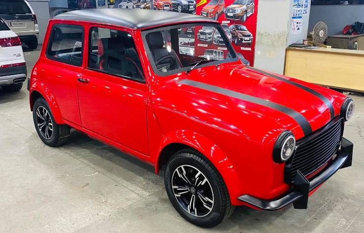 This Mini mark 1 is actually a neatly modified Premier Padmini