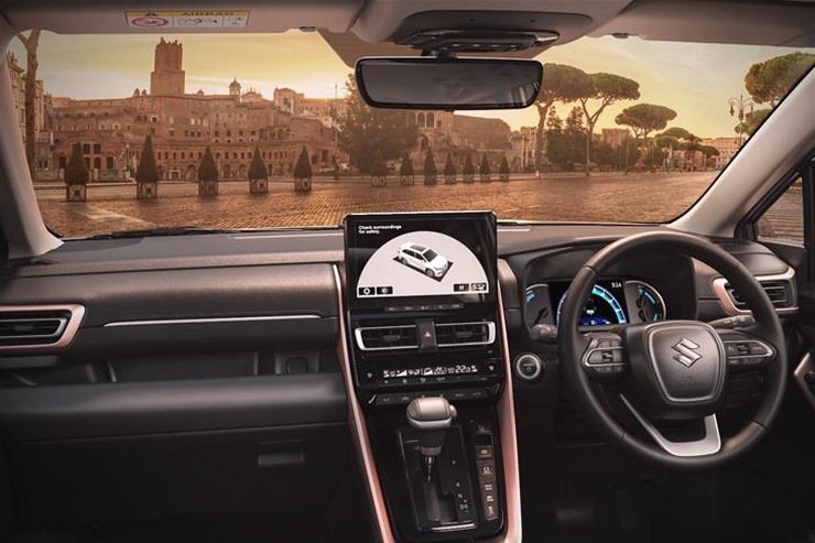 Maruti Suzuki Invicto Hybrid MPV in CarToq’s first drive review [Video]