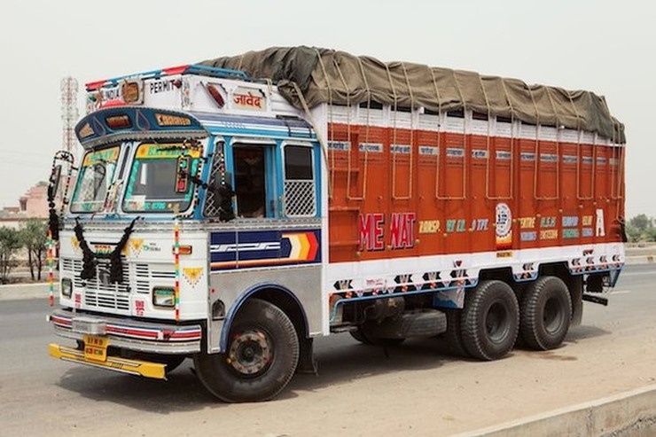 American semi truck vs European and Indian trucks: Why are they so different?