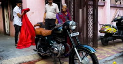 82 year-old Grandma gets her husband's 50 year-old Jawa restored as a gift for grandkids [Video]
