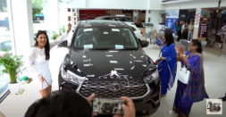 Famous YouTuber Rider Girl Vishakha buys a new Toyota Innova HyCross Hybrid [Video]
