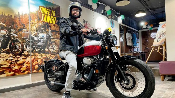 Jawa Yezdi Motorcycles steps in to help aggrieved customers