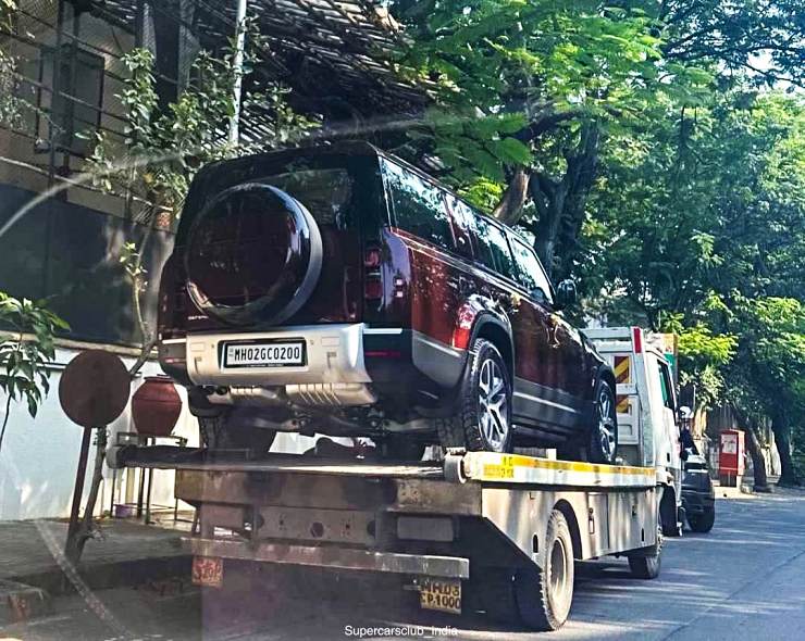 Land Rover Defender owners of Bollywood: Sunny Deol to Amitabh Bachchan