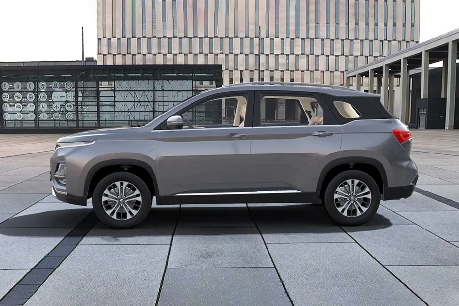 MG Hector Plus vs Tata Safari 2023 for Family Car Buyers: Which is the Best Variant in Rs 22-25 Lakh Range?