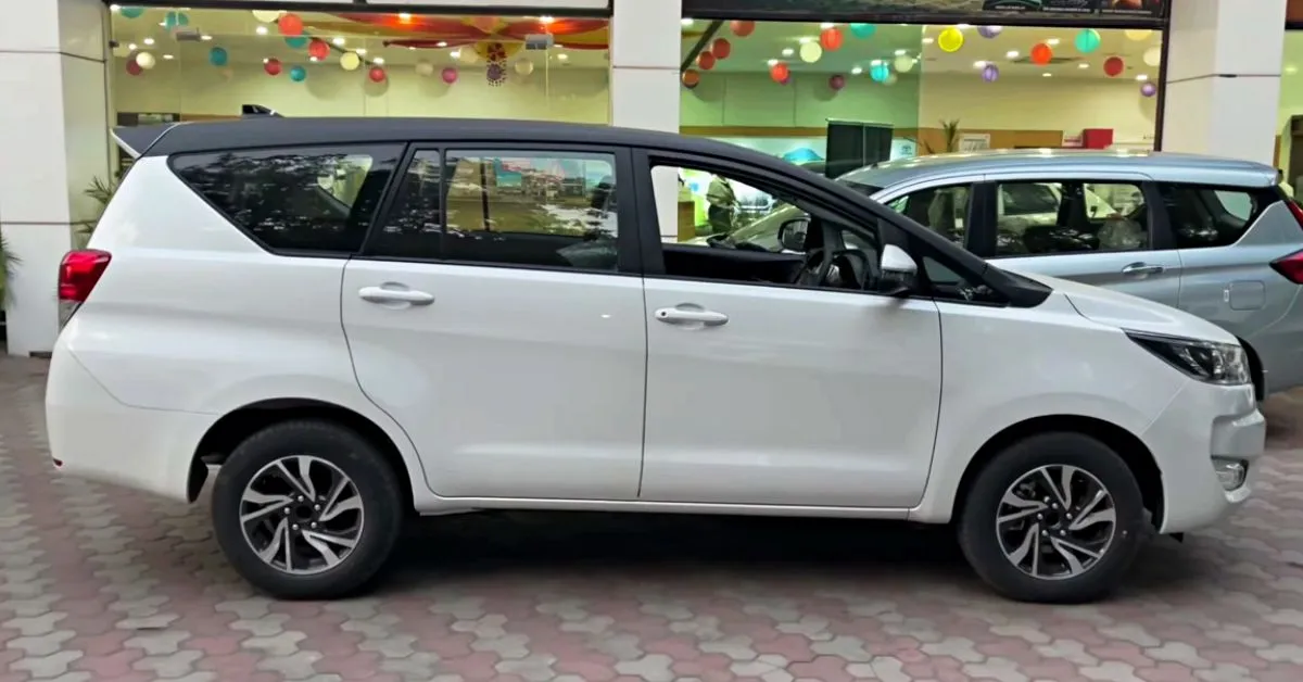 Toyota Innova Crysta vs Tata Safari 2023: Comparing Their Variants Priced Rs 25-27 Lakh for Performance Enthusiasts