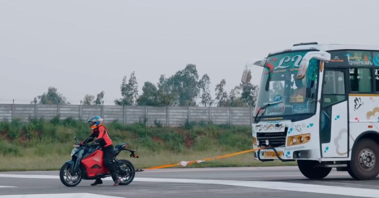 YouTuber attempts to pull a 50 seater bus using Ultraviolette F77 EV bike: Can the electric bike do it? [Video]