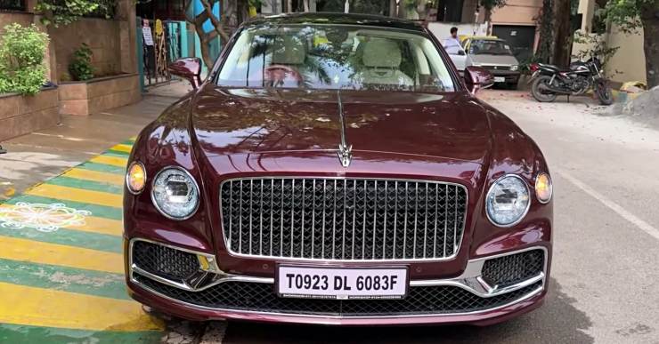 7 crore rupee Bentley Flying Spur: A closer look on video