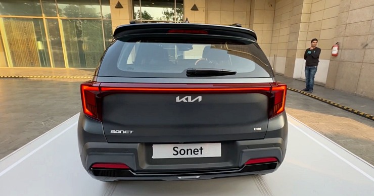 2024 Kia Sonet Facelift: X-Line trim in a detailed walkaround video