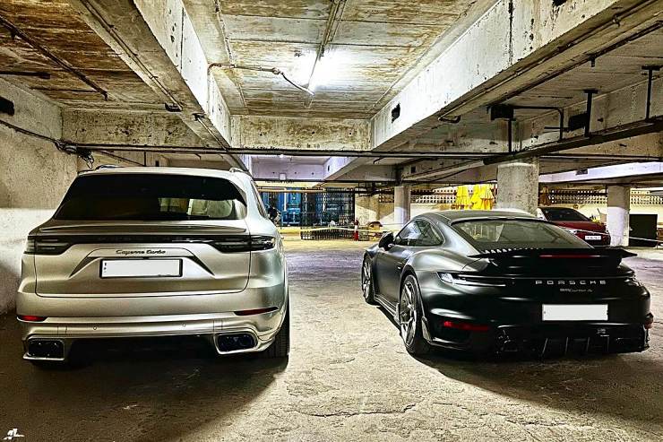 Sachin Tendulkar’s Porsche 911 Turbo S and Cayenne Turbo spotted in an underground parking