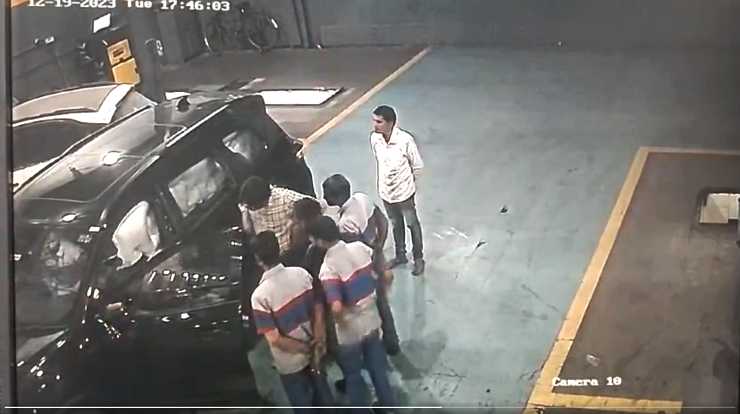 10 day-old Tata Safari Facelift’s airbags get deployed due to dealership’s mistake [Video]