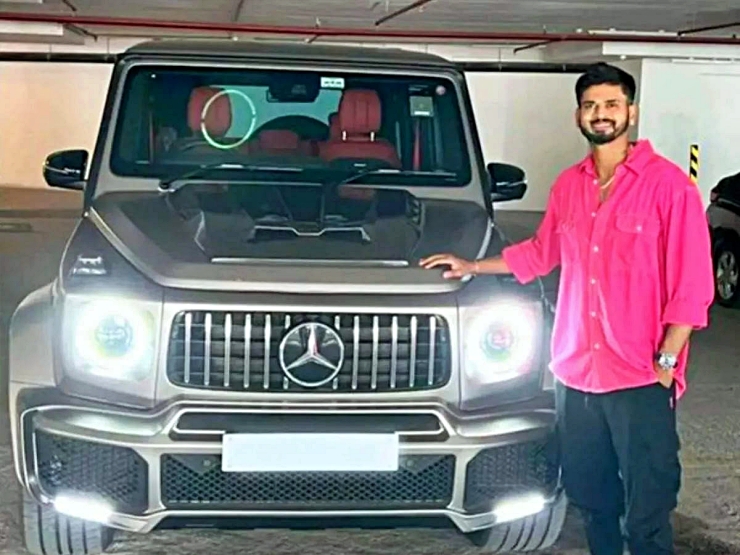 Cricketers and their Mercedes Benz G-Wagens