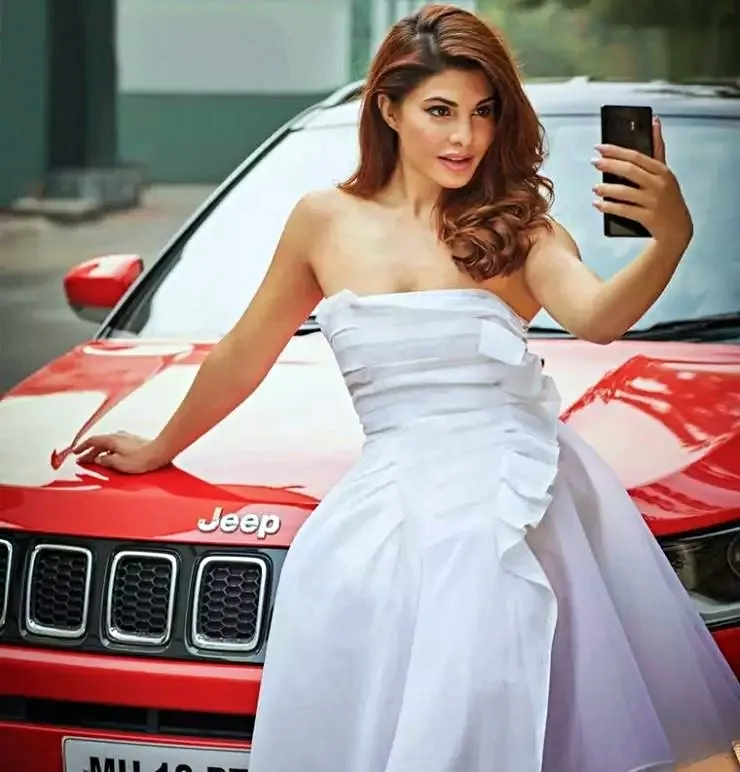 Jacqueline Fernandez jeep compass