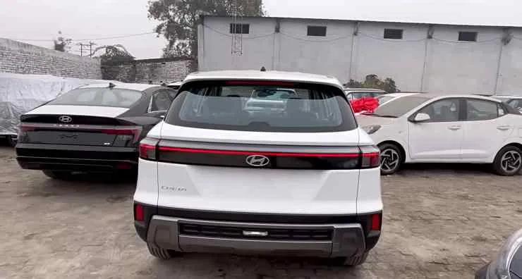 2024 Hyundai Creta Base E Variant Compact SUV With Diesel Engine ...