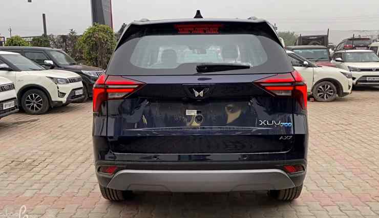 Just-Launched 2024 Mahindra XUV700 AX7 Petrol Automatic: In-Depth Video Walkaround