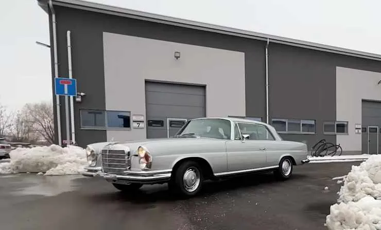 W111 Mercedes 280 SE Coupe restored