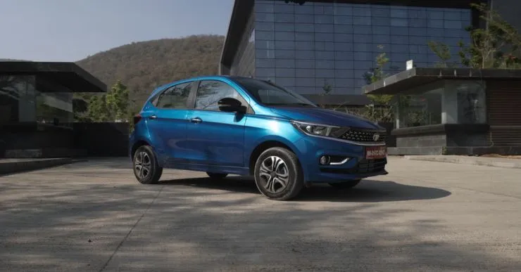 Tata Tiago iCNG AMT First Drive Review: Is India's 1st Automatic CNG ...