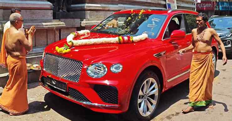 New Bentley Bentayga Delivery In Bengaluru With Elaborate Pooja And Rituals (Video)